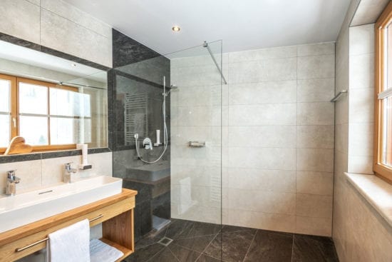 Zimmer & Ferienwohnungen in Obertauern – Hotel Weningeralm Zimmer & Ferienwohnungen in Obertauern – Hotel Weningeralm