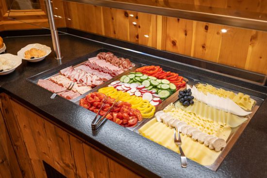Frühstück im Hotel Weningeralm in Obertauern
