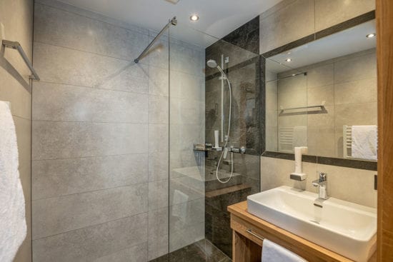 Zimmer & Ferienwohnungen in Obertauern – Hotel Weningeralm Zimmer & Ferienwohnungen in Obertauern – Hotel Weningeralm